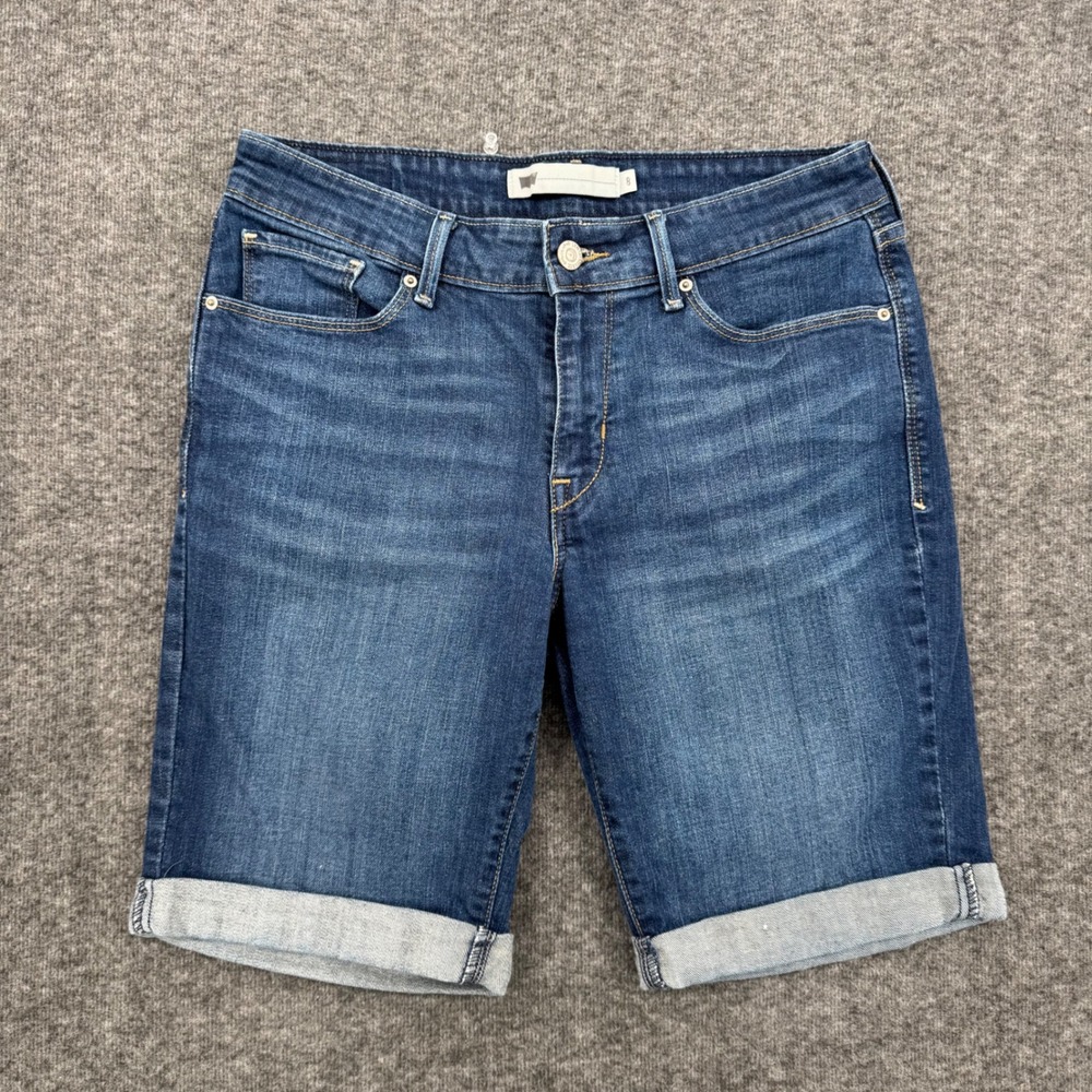 Levis Womens Size 8 Blue Denim Cuffed Bermuda Shorts Medium Wash